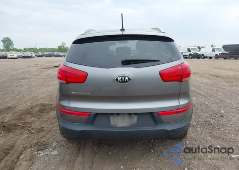 2016 Kia Sportage Lx z USA, uszkodzony, nr VIN KNDPBCAC7G7862653